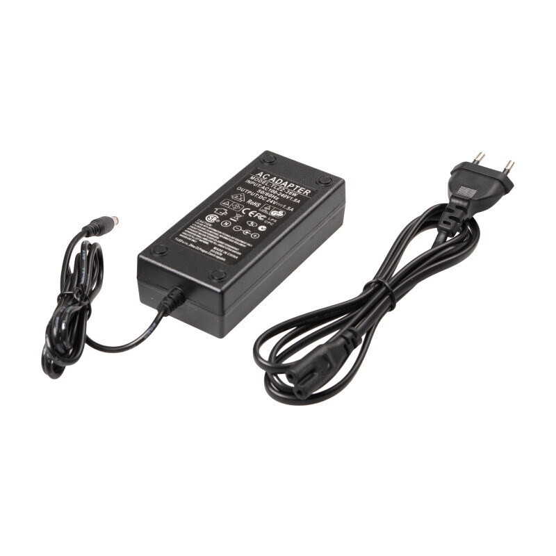 LED zdroj 24V 36W zásuvkový