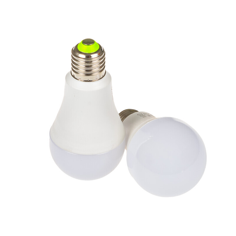 LED žárovka E27 L15W A60