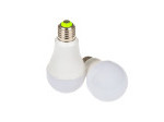 LED žárovka E27 L15W A60