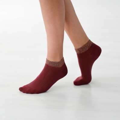 Sada 3 párů jednobarevných kotníkových ponožek s copánkovým vzorem