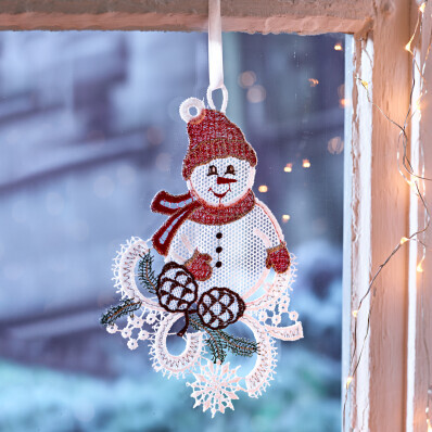 Závěsná textilní dekorace "Sněhulák"