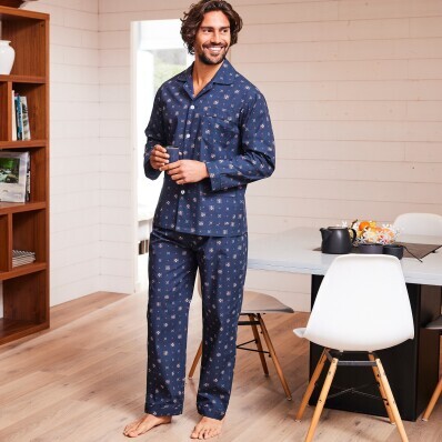 Klasické pánske pyžamo s potlačou
