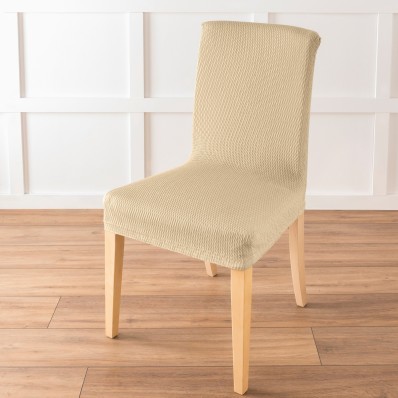 Pružný povlak na židli s optickým vzorem