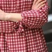 Rochie cu mâneci lungi cu mâneci de bluză și imprimeu în carouri