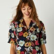 Bluză cămașă cu nasturi, cu imprimeu floral