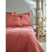 Jednobarevný prošívaný přehoz na postel s geometrickým designem