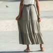 Długa spódnica w jednolitym kolorze z paskiem