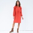 Jednobarevné rovné šaty z recyklovaného polyesteru (1)
