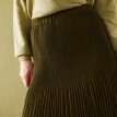 Voálová plisovaná sukně z recyklovaného polyesteru (1), pro malou postavu