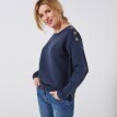 Jednokolorowy sweter z poliestru pochodzącego z recyklingu (1)