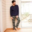 Pyžamové nohavice z kockovaného flanelu a pružným pásom