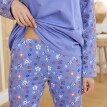 Pizsama nadrággal és virágmintás pizsama