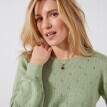 Sweter z okrągłym dekoltem i koronkowym wzorem