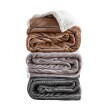 Pătură reversibilă din sherpa și fleece