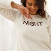 Gyapjú pizsama nadrággal és "night" hímzéssel