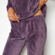 Fleecové pyžamo s dlhými rukávmi a výšivkou "lumineuse"