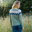 Sweter z żakardowym wzorem