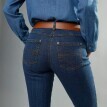Strečové rovné džíny, střední výška postavy