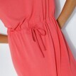 Jednobarevné šaty s krátkými rukávy