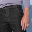 Extra pohodlné džíny s pružným pasem, vnitřní délka nohavic 72 cm