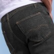 Extra pohodlné džínsy s pružným pásom, vnútorná dĺžka nohavíc 72 cm