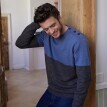 Dvoubarevný pulovr s knoflíky, vlna