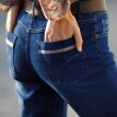 Rovné džíny, detaily s koženkou