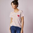 Pruhované tričko s výšivkou srdca, farbené vlákna