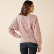 Halenkový pulovr s ažurovým vzorem