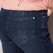 Úzké zeštíhlující džíny