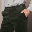 Kalhoty s nastavitelnou přezkou
