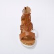 Akrylowe sandały na koturnie