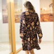 Rochie în stil boho cu mâneci largi și imprimeu