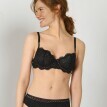 Vystužená podprsenka Ambato Confidence Lingerie® zo strečovej čipky, s kosticami