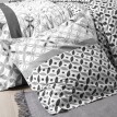 Lenjerie de pat din bumbac Marlow cu model geometric