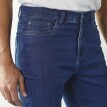 Rovné džíny s 5 kapsami ze strečového denimu, měříte-li méně než 170 cm, vnitřní délka nohavic 72 cm