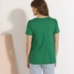Tricou cu gât rotund și macramé