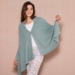 Poncho tricotat cu model simplu
