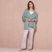 Poncho tricotat cu model simplu