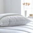 Față de pernă căptușită de protecție de calitate hotelieră