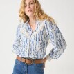 Košilová halenka z mušelínu a macramé