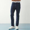 Blugi drepți cu 5 buzunare, din denim elastic, dacă aveți între 170 și 178 cm înălțime, lungime interioară picior 77 cm