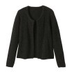 Un cardigan scurt pentru o siluetă minionă, confecționat dintr-un material pufos tricotat.