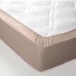 Jednobarevné napínací prostěradlo zn. Colombine® s hloubkou rohů 32 cm, z polycotonu