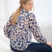 Šifonová halenka s potiskem květin