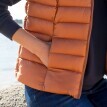 Nepromokavá prošívaná vesta na zip