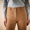 Bootcut nohavice s našitými vreckami