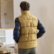 Prešívaná vesta so zapínaním na zips