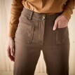 Bootcut nohavice s našitými vreckami