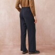 Pantaloni largi și lejeri cu nasturi decorativi
